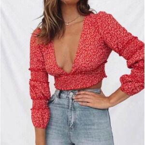 Into Red Ditsy Floral Bohemian Cropped V-neck Festival Y2K Hippie Top Size 8